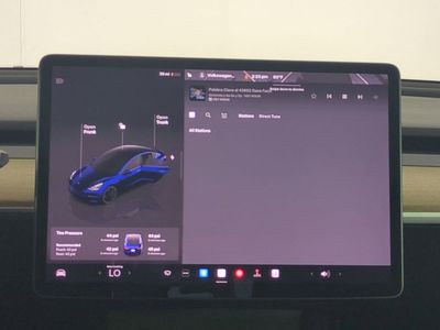 2022 Tesla Model 3 - Photo 20