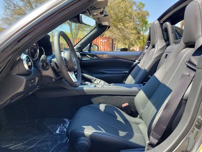 2026 Mazda MX-5 Miata RF - Photo 3