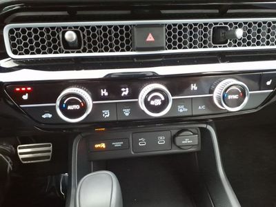 2025 Honda Civic Hybrid — photo 17 view