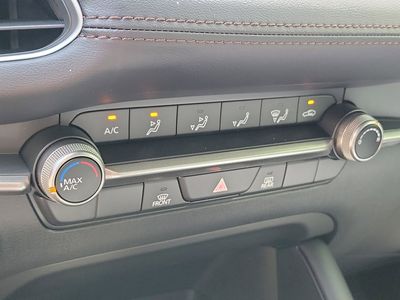 2026 Mazda Mazda3 - Photo 29