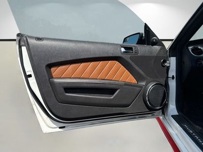 2013 Ford Mustang - Photo 20