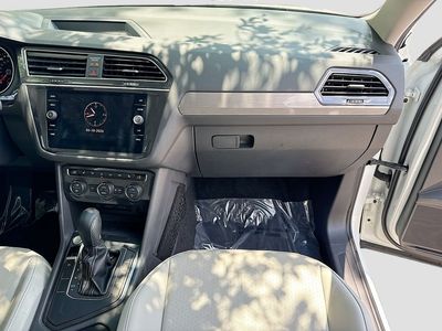 2021 Volkswagen Tiguan - Photo 16