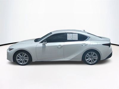 2022 Lexus IS - Photo 8