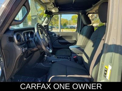 2021 Jeep Wrangler - Photo 2