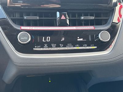 2026 Toyota Corolla Cross - Photo 12