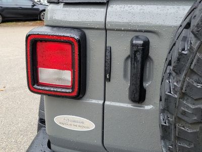 2022 Jeep Wrangler - Photo 9