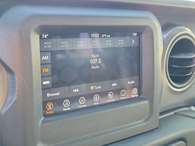 2021 Jeep Wrangler - Photo 28