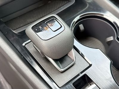 2025 Nissan Rogue - Photo 27