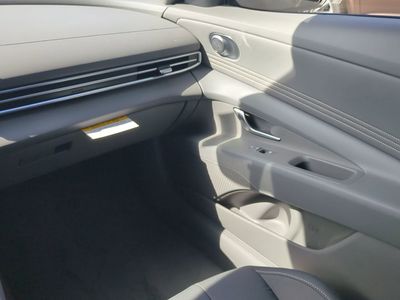 2026 Hyundai ELANTRA — photo 18 view