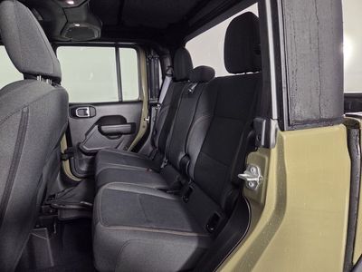 2025 Jeep Gladiator - Photo 26