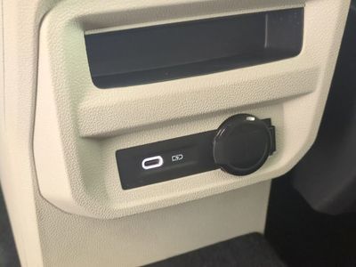 2022 Volkswagen Tiguan - Photo 17