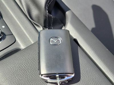 2026 Mazda MX-5 Miata - Photo 32
