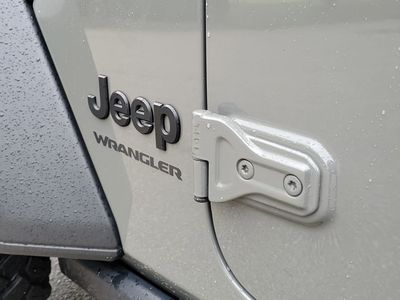 2022 Jeep Wrangler - Photo 7