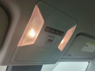 2019 Toyota RAV4 - Photo 23