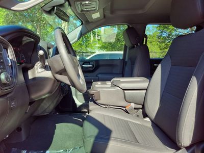 2022 Chevrolet Silverado 1500 - Photo 2