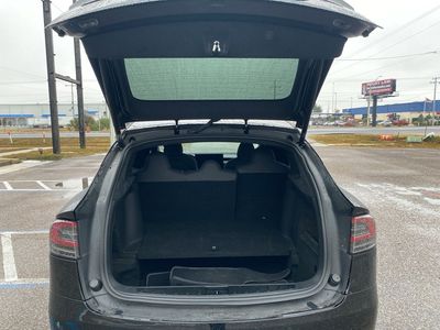 2023 Tesla Model X - Photo 13