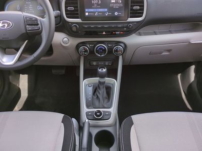 2026 Hyundai VENUE - Photo 18