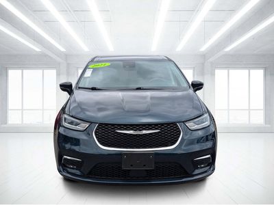 2024 Chrysler Pacifica Hybrid - Photo 8