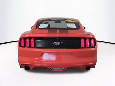 2016 Ford Mustang - Photo 6