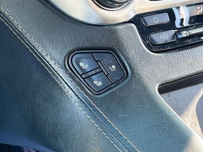 2020 GMC Yukon - Photo 21