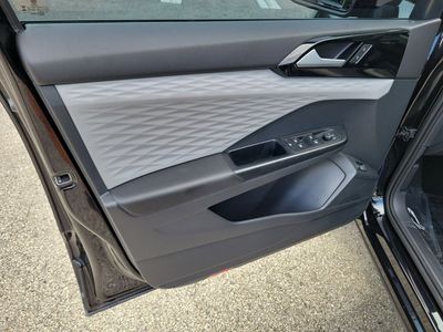 2023 Volkswagen Taos - Photo 17