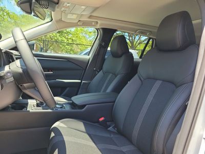 2026 Mazda CX-50 - Photo 17