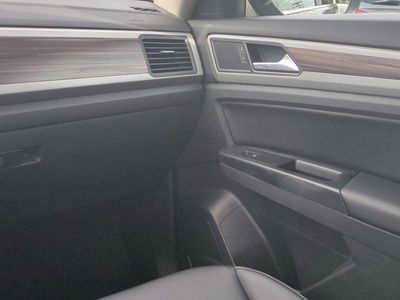 2021 Volkswagen Atlas - Photo 21