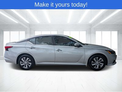 2022 Nissan Altima - Photo 2