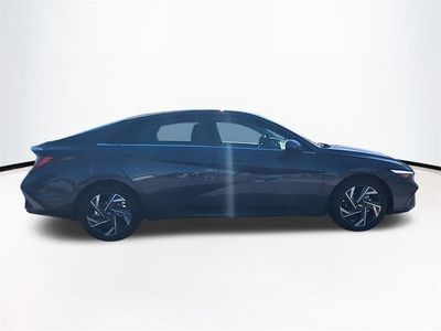 2026 Hyundai ELANTRA - Photo 4