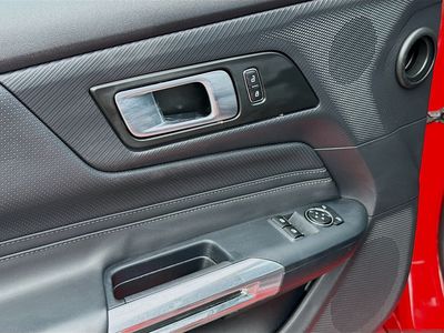 2024 Ford Mustang - Photo 21