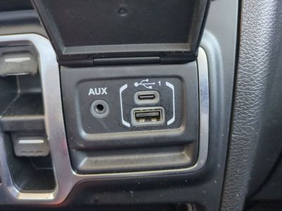 2022 Jeep Gladiator - Photo 26