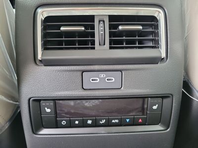 2026 Mazda CX-70 PHEV - Photo 14