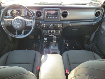 2021 Jeep Wrangler - Photo 13