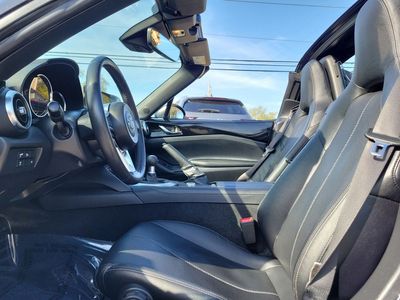 2024 Mazda MX-5 Miata RF - Photo 2
