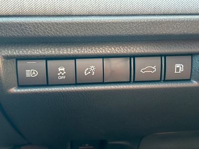 2026 Toyota Camry - Photo 25