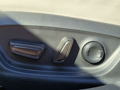 2023 Toyota Camry - Photo 17