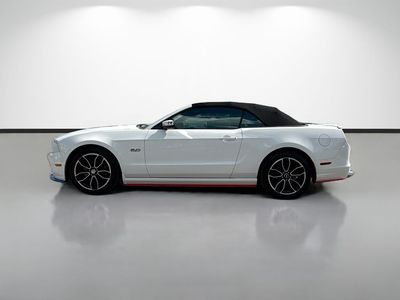 2013 Ford Mustang - Photo 6