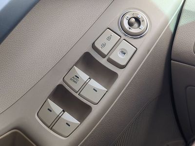 2013 Hyundai Elantra - Photo 29