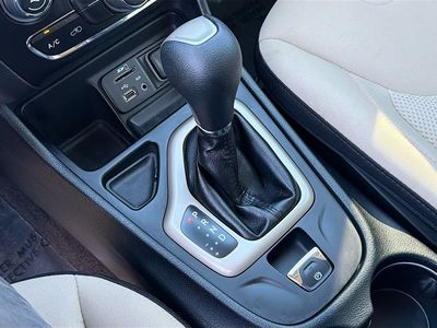 2016 Jeep Cherokee - Photo 28