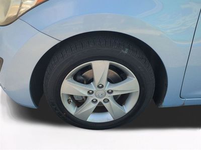 2013 Hyundai Elantra - Photo 11
