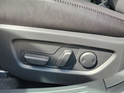 2026 Mazda CX-50 Hybrid — photo 18 view