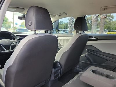 2023 Volkswagen Taos - Photo 10