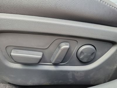 2026 Mazda CX-50 - Photo 18