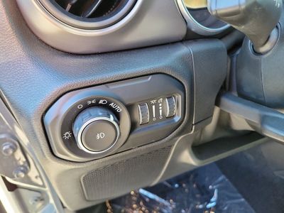 2021 Jeep Wrangler - Photo 21