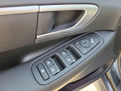 2025 Hyundai Sonata - Photo 18