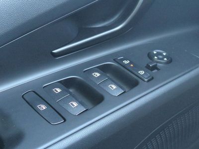 2026 Hyundai ELANTRA — photo 28 view