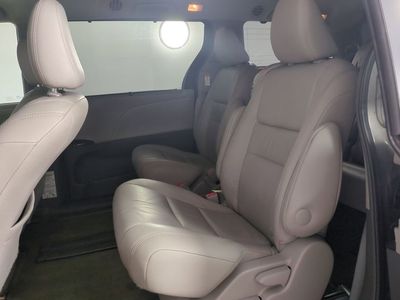 2016 Toyota Sienna - Photo 17