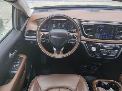 2017 Chrysler Pacifica - Photo 19