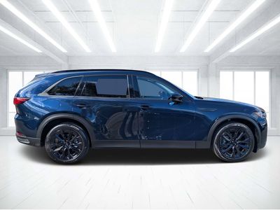 2026 Mazda CX-90 PHEV - Photo 2