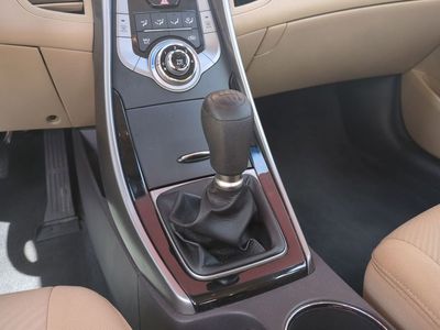 2013 Hyundai Elantra - Photo 21